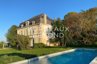 This magnificent 19th century manor house is located only minutes from a pretty village in the Entre-Deux-Mers region and only 30 minutes from the world famous village of Saint-Emilion.