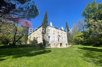 Approached via a formal tree line driveway, this formal domaine dates back to the 1700s, and was constructed from stone from a château. Recently renovated, the domaine has four large bedrooms and flexible reception spaces.