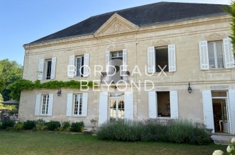 EXCLUSIVITY. This elegant 5 bed home sits in the heart of a quaint riverside village only 10 minutes from Saint-Emilion and 40 minutes from Bordeaux city centre.