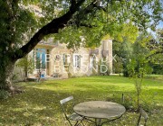 GIRONDE CAMBES Houses for sale