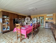 GIRONDE MOULIETS ET VILLEMARTIN Houses for sale